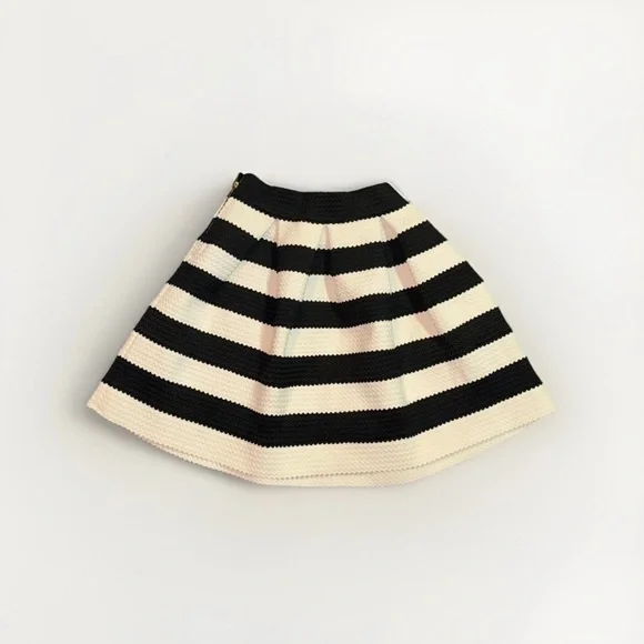 New Trendy Black Mini Skirt w/ Elastic Waist - Picture 1 of 6